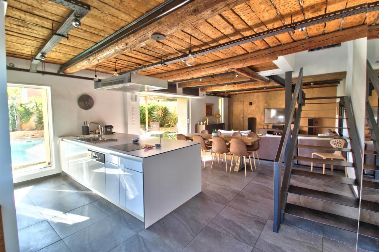 Maison Avec Piscine Et Jardin- 4 Chambres 8 Pers Cuers Bagian luar foto