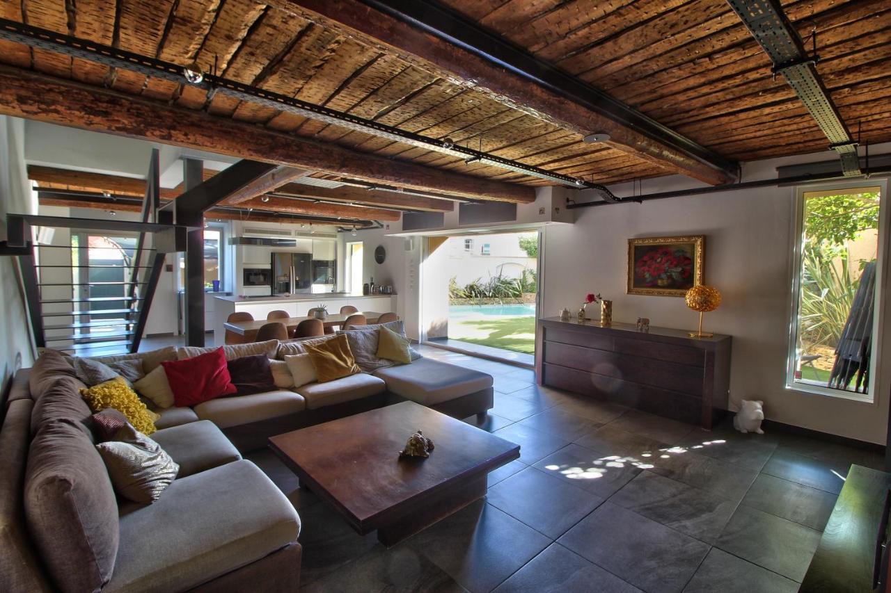 Maison Avec Piscine Et Jardin- 4 Chambres 8 Pers Cuers Bagian luar foto